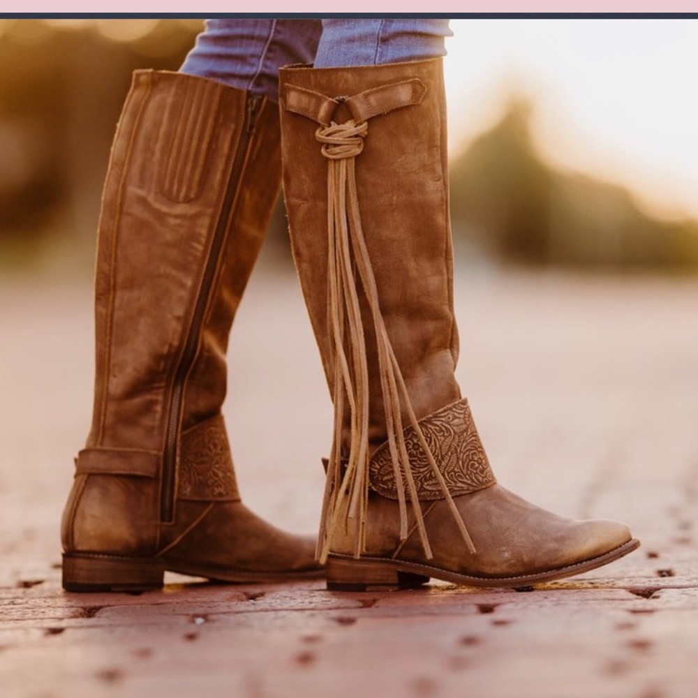 Tassel rider boots